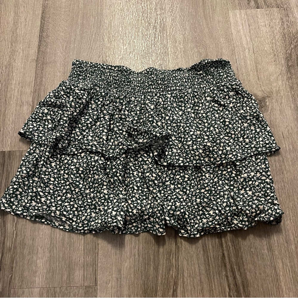 American Eagle Green Floral Skirt